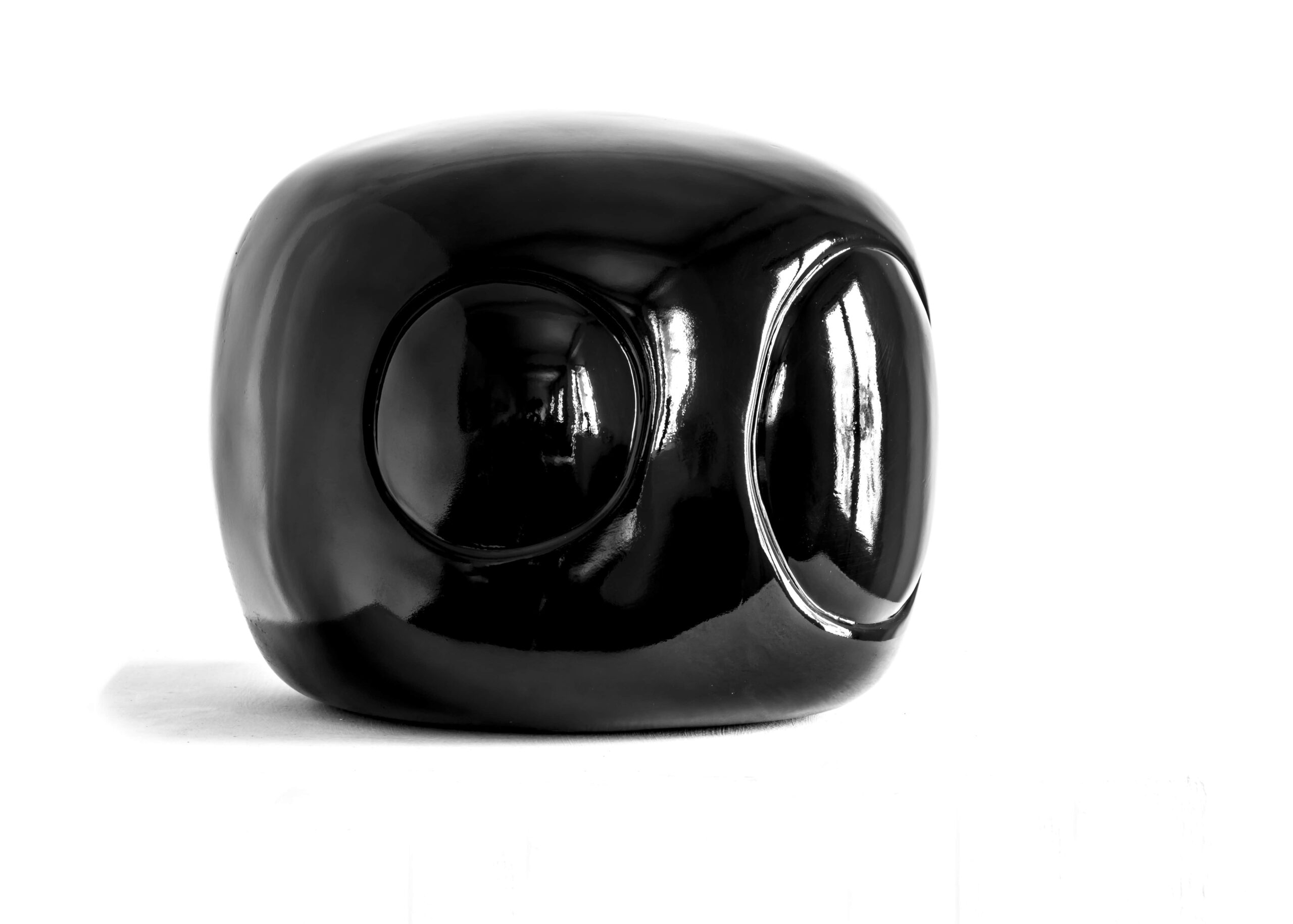 Resina e fibra di vetro, vernice nera lucida- 30x33x33 